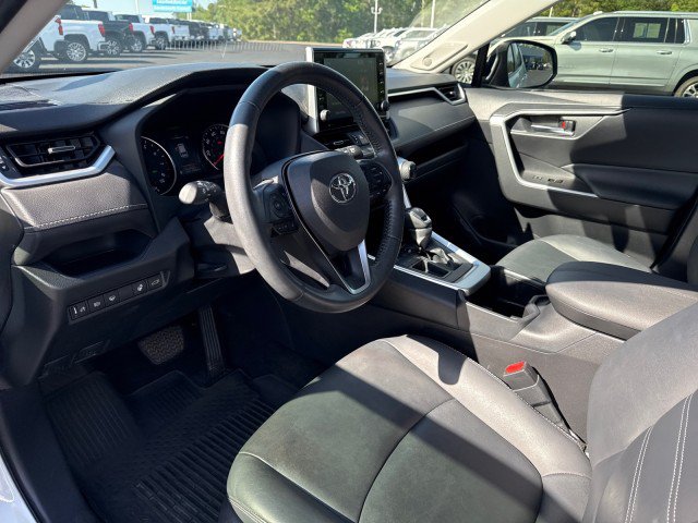 Used 2022 Toyota RAV4 XLE Premium FWD image 18