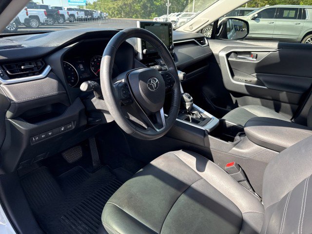 Used 2022 Toyota RAV4 XLE Premium FWD image 18