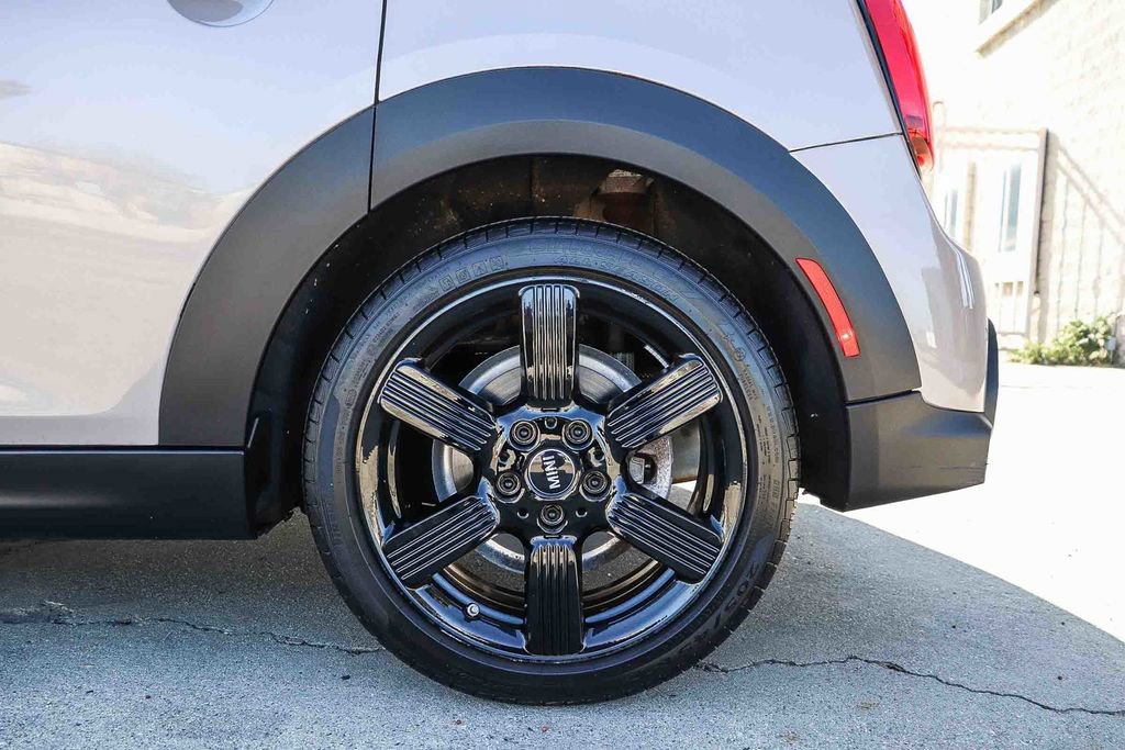 Used 2023 MINI Cooper S image 13