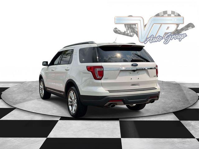 Used 2019 Ford Explorer XLT w/ Equipment Group 202A AWD/4WD image 6