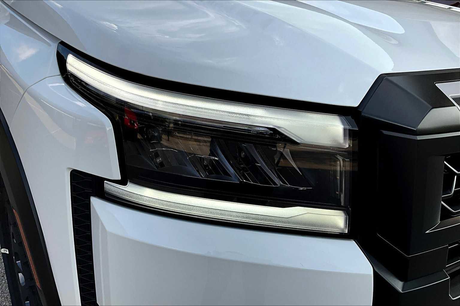 New 2026 Nissan Frontier Pro-X w/ Pro-X Convenience Package image 18