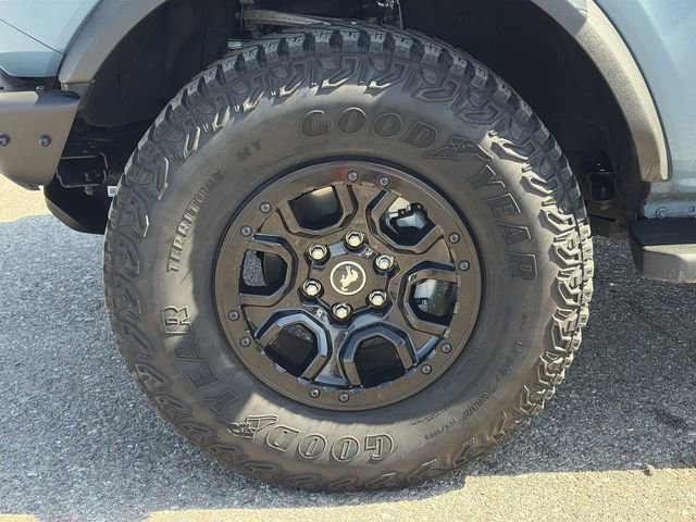 Used 2023 Ford Bronco Wildtrak image 10