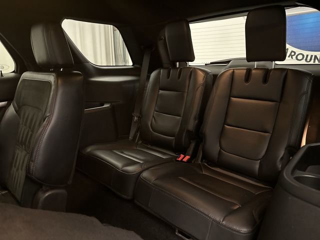 Used 2019 Ford Explorer XLT w/ Equipment Group 202A image 28