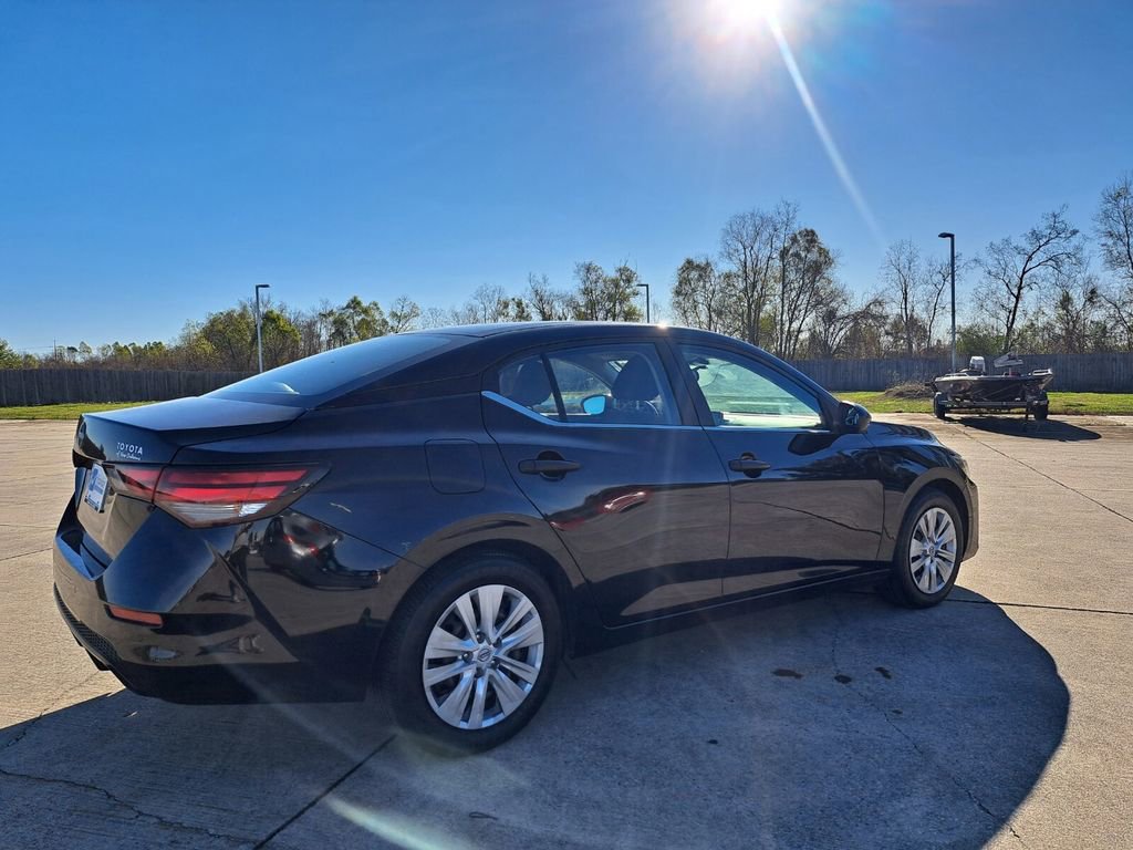 Used 2024 Nissan Sentra S image 5