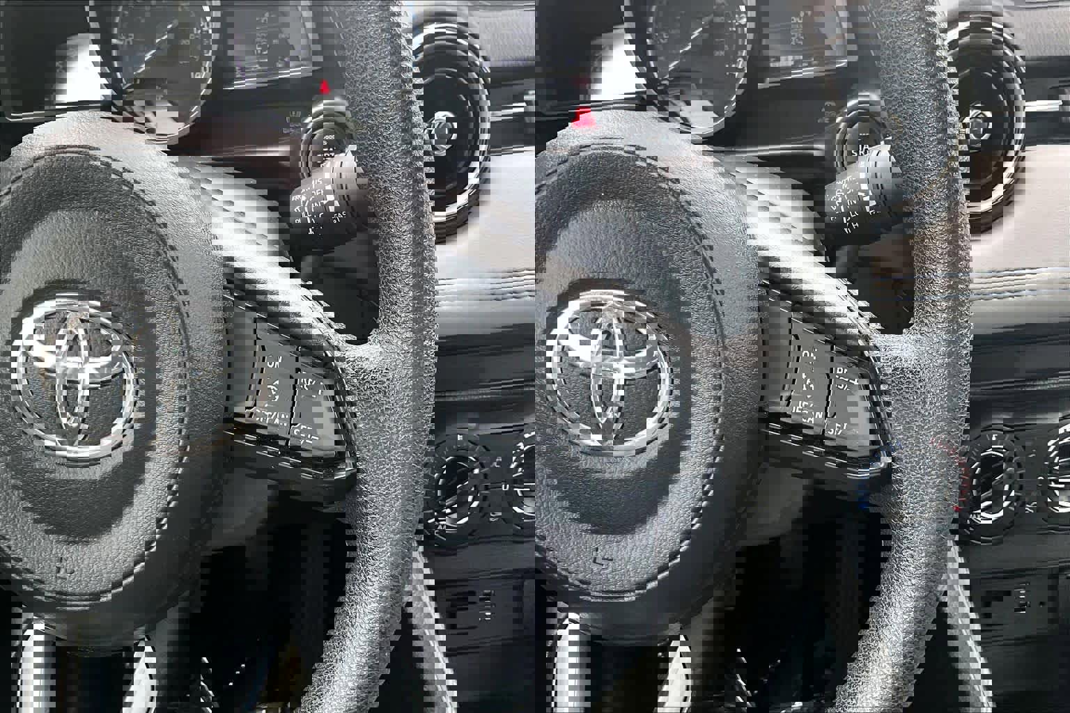 Used 2019 Toyota Yaris LE FWD image 24