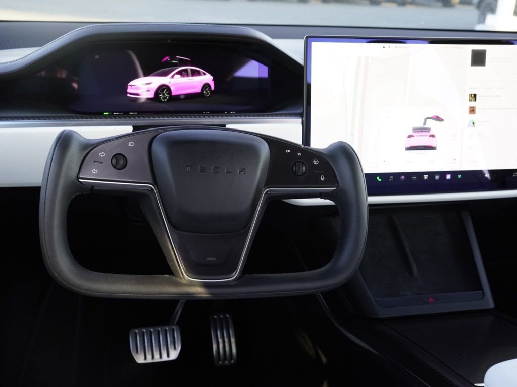 Used 2022 Tesla Model X Plaid image 26