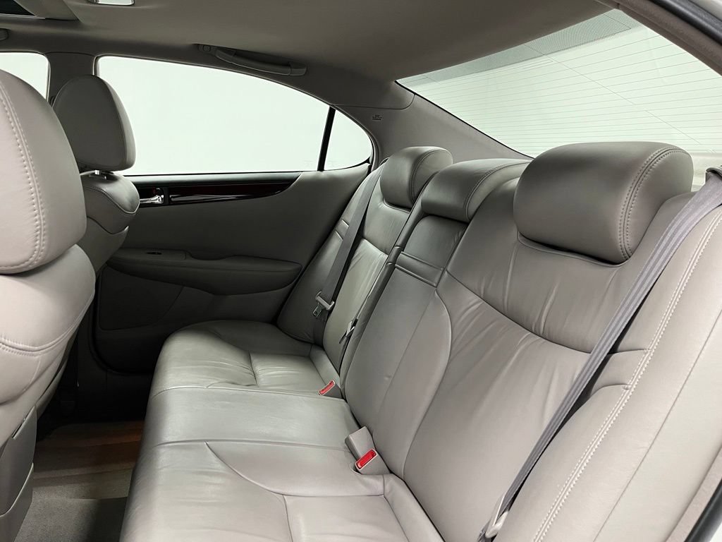 Used 2003 Lexus ES 330 FWD image 45