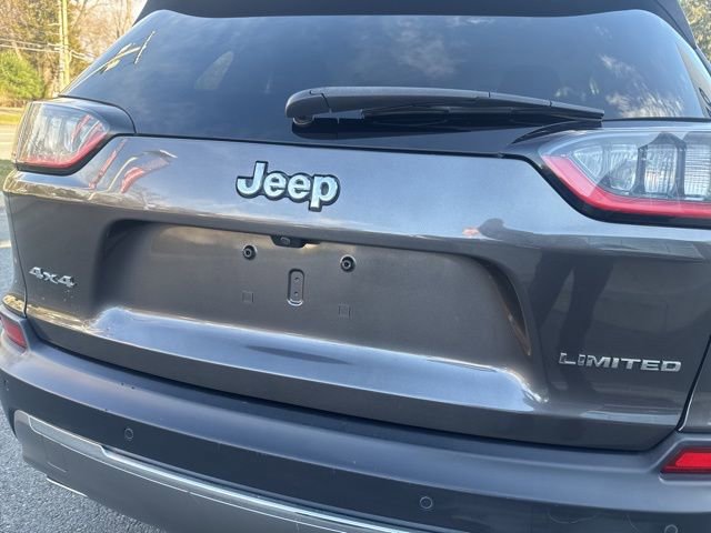 Used 2019 Jeep Cherokee Limited image 10