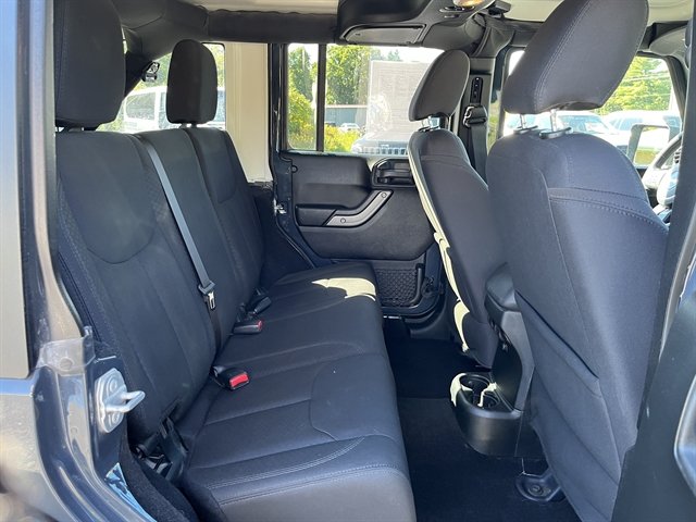 Used 2018 Jeep Wrangler Unlimited Sport S AWD/4WD image 33