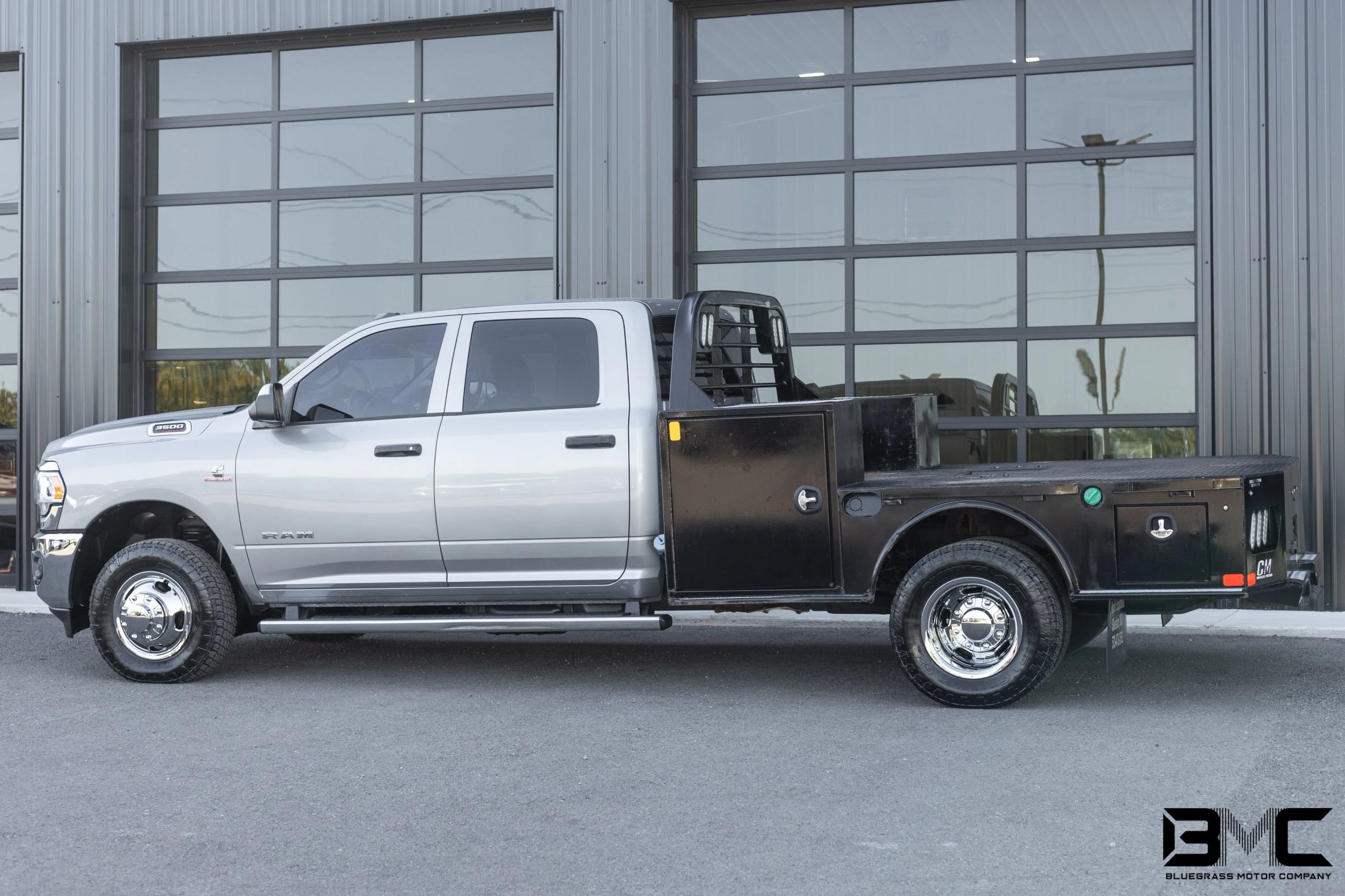 Used 2020 RAM 3500 Tradesman w/ Chrome Appearance Group AWD/4WD image 5