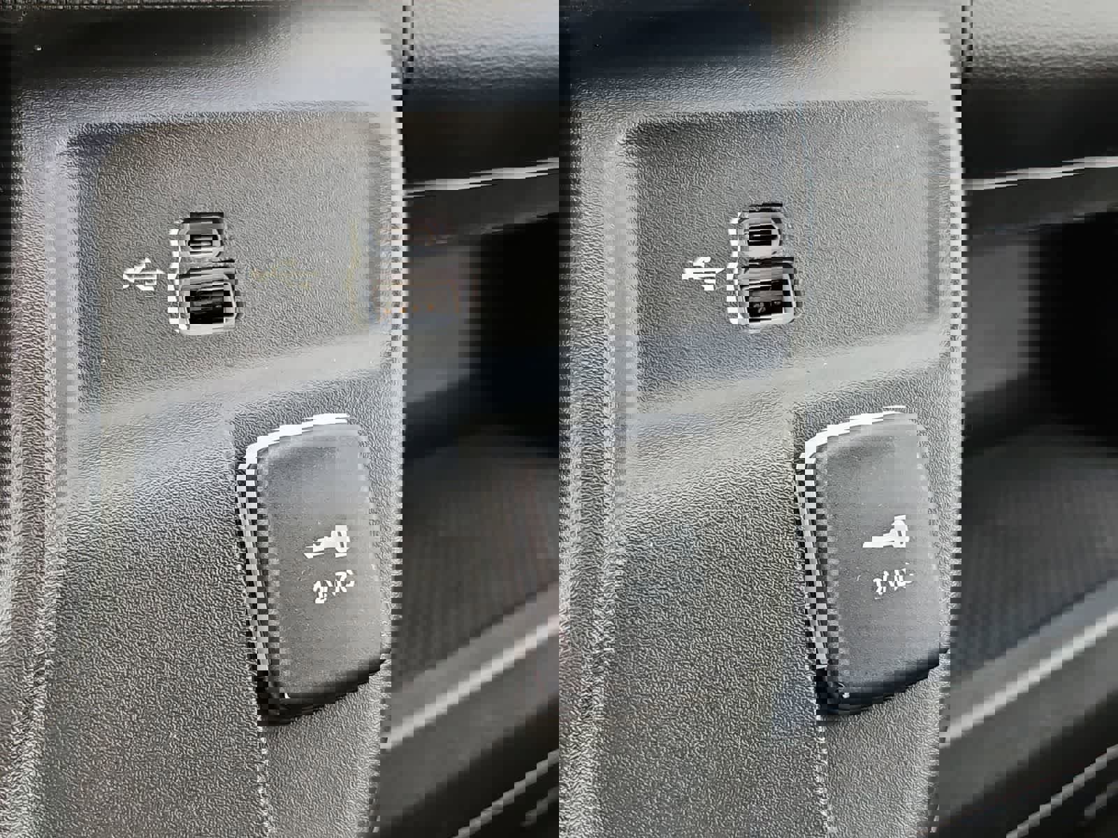 Used 2023 RAM ProMaster 3500 w/ Driver Convenience Group image 28