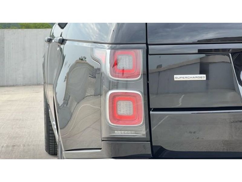 Used 2019 Land Rover Range Rover Long Wheelbase Supercharged image 60