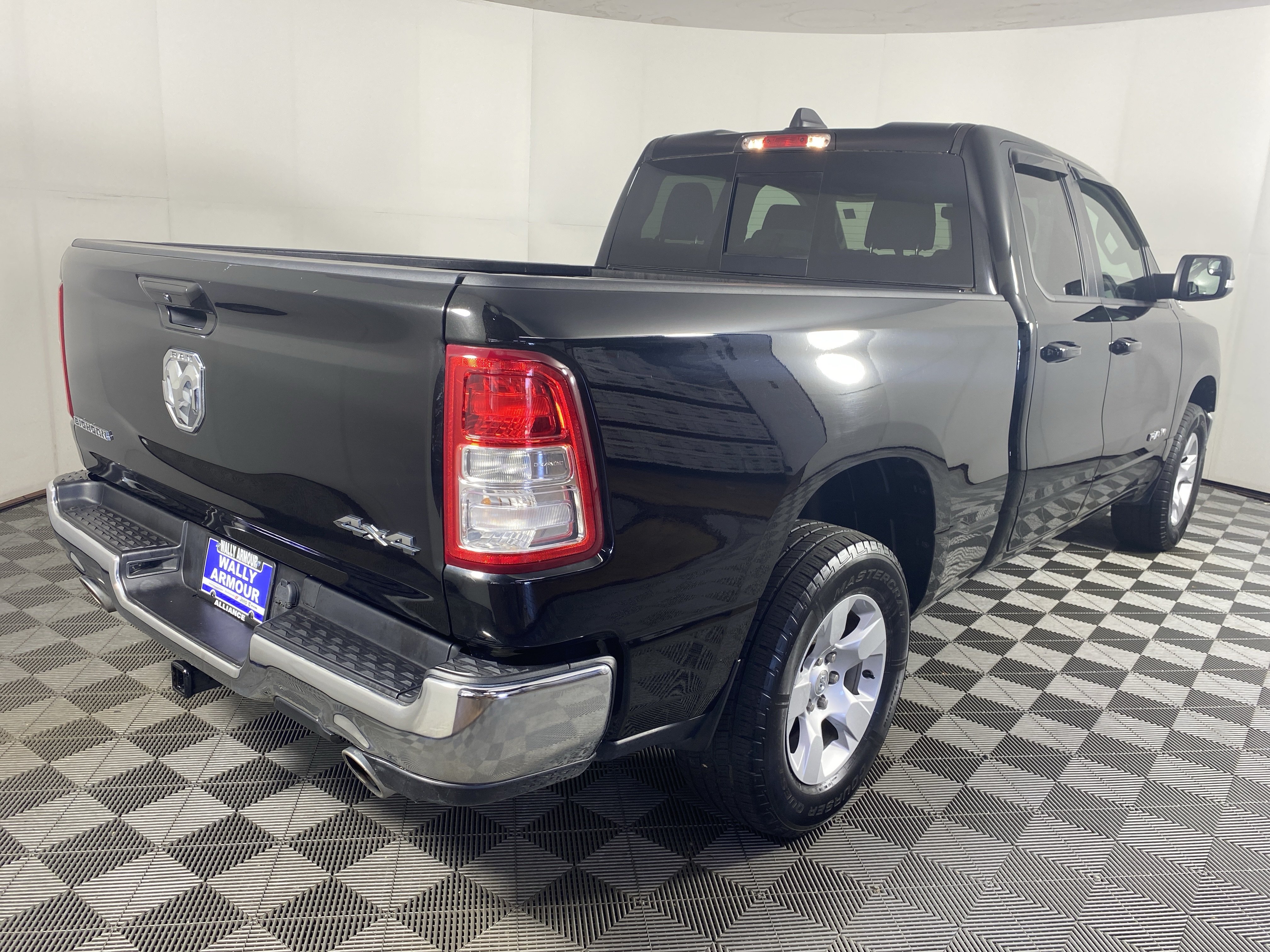 Used 2022 RAM 1500 Big Horn AWD/4WD image 6