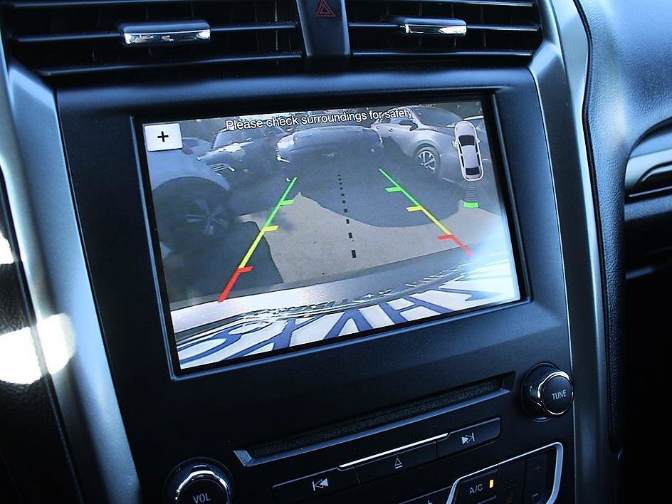 Used 2017 Ford Fusion Energi SE FWD image 26