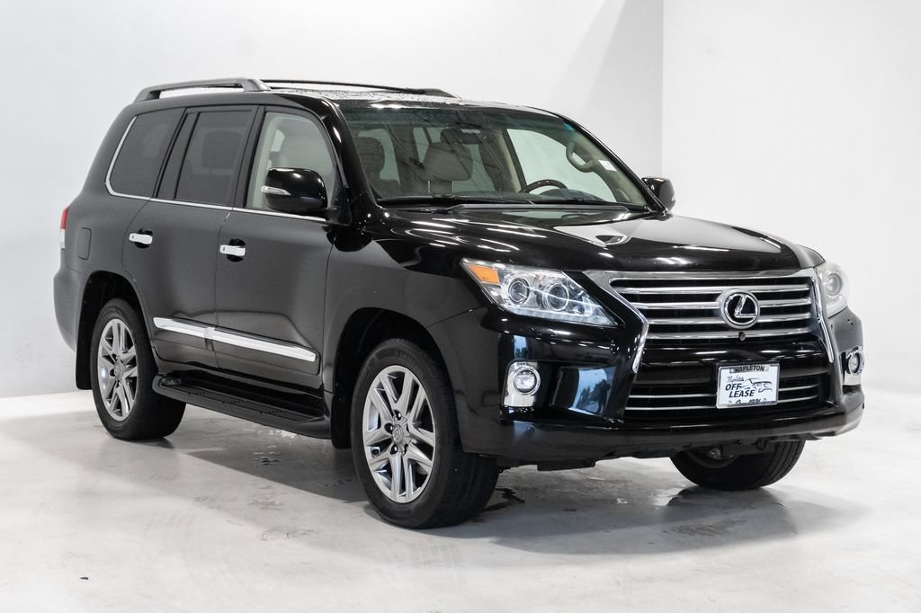 Used 2015 Lexus LX 570 4WD w/ Luxury Package image 6