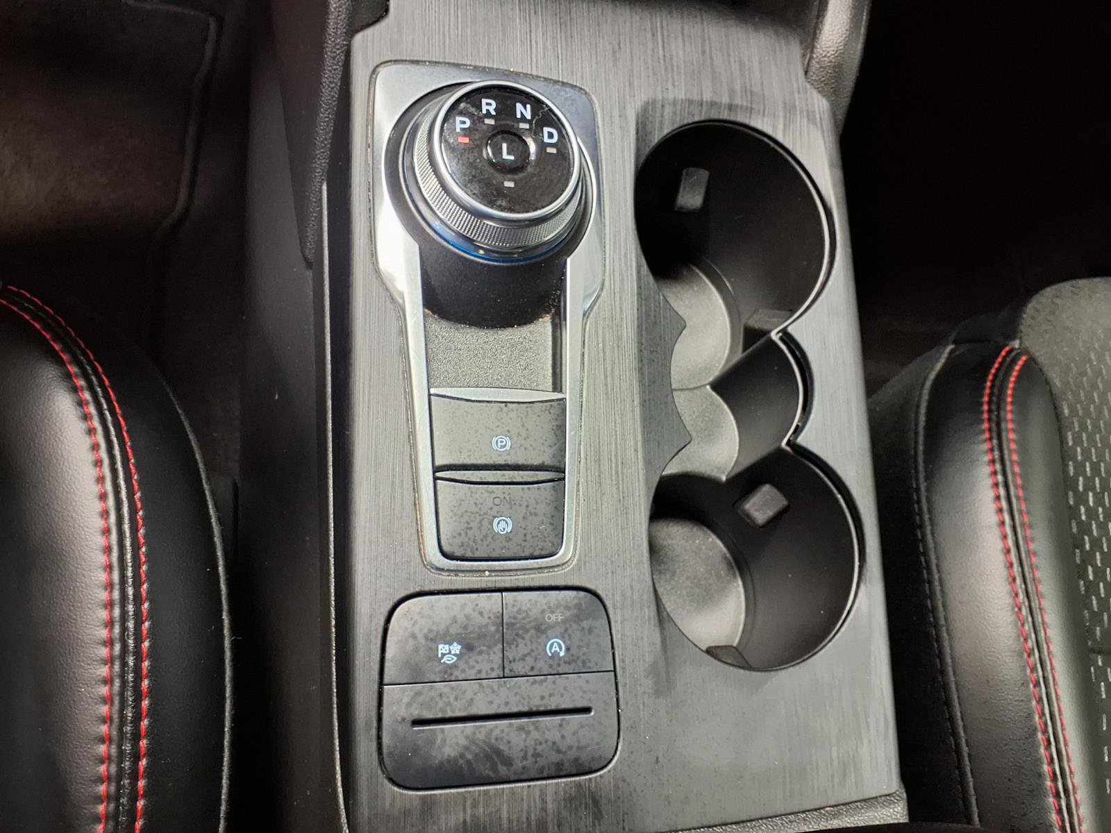 Used 2025 Ford Escape ST-Line AWD/4WD image 17