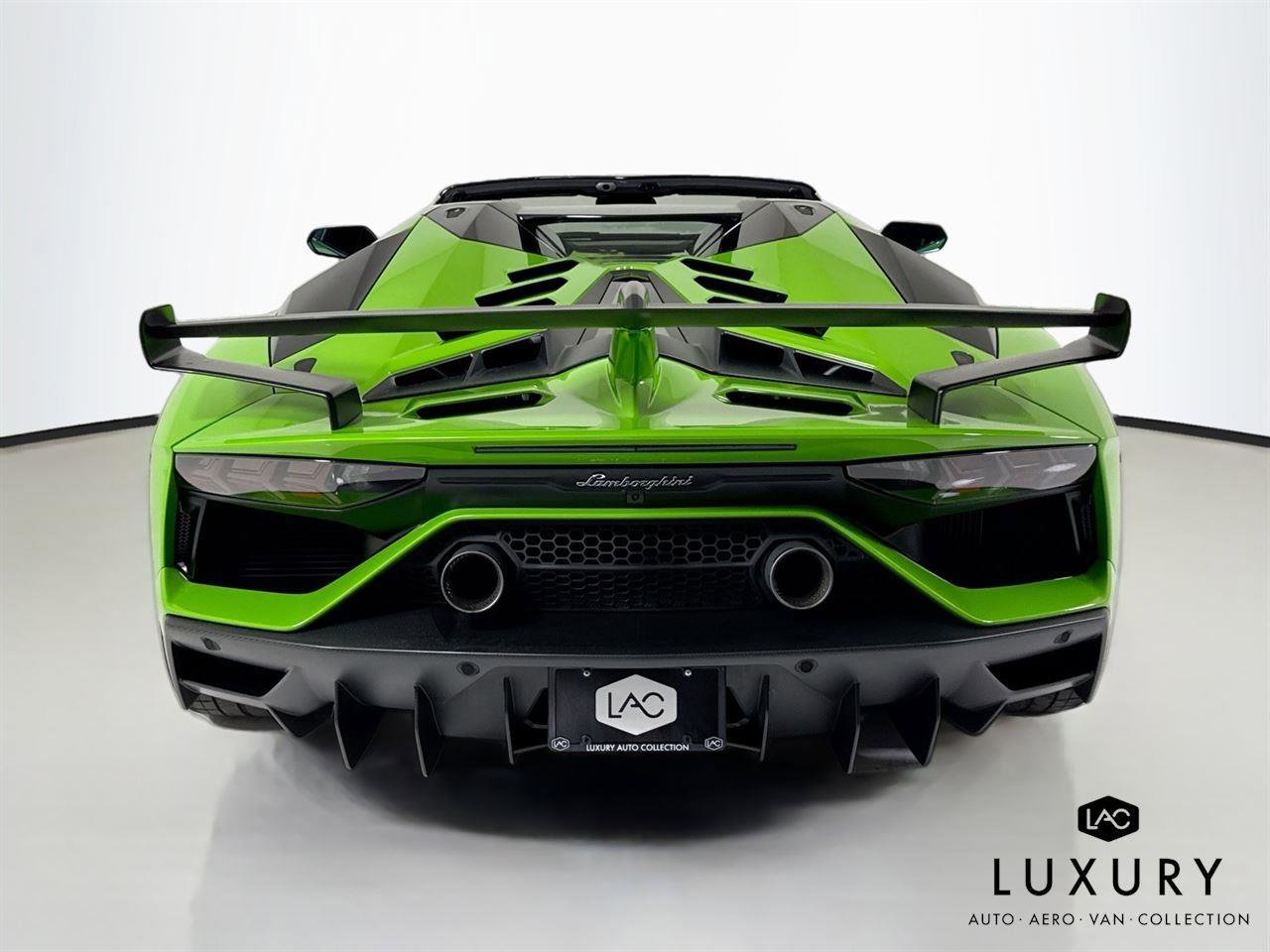 Used 2021 Lamborghini Aventador SVJ image 7