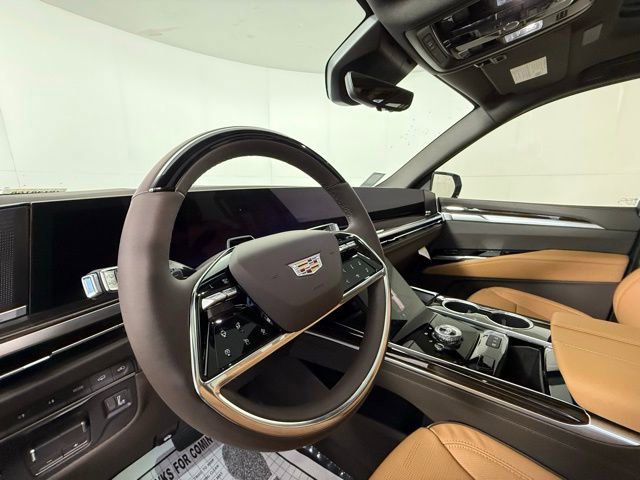 New 2026 Cadillac Escalade Luxury w/ Touring Package image 4