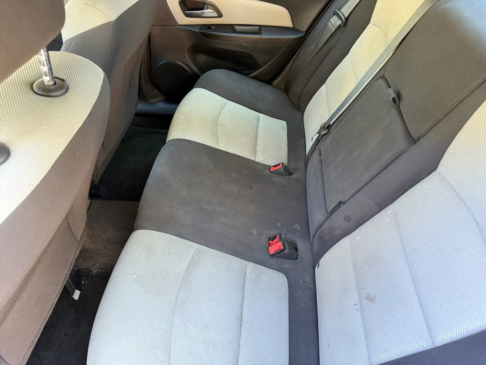 Used 2014 Chevrolet Cruze LS image 12