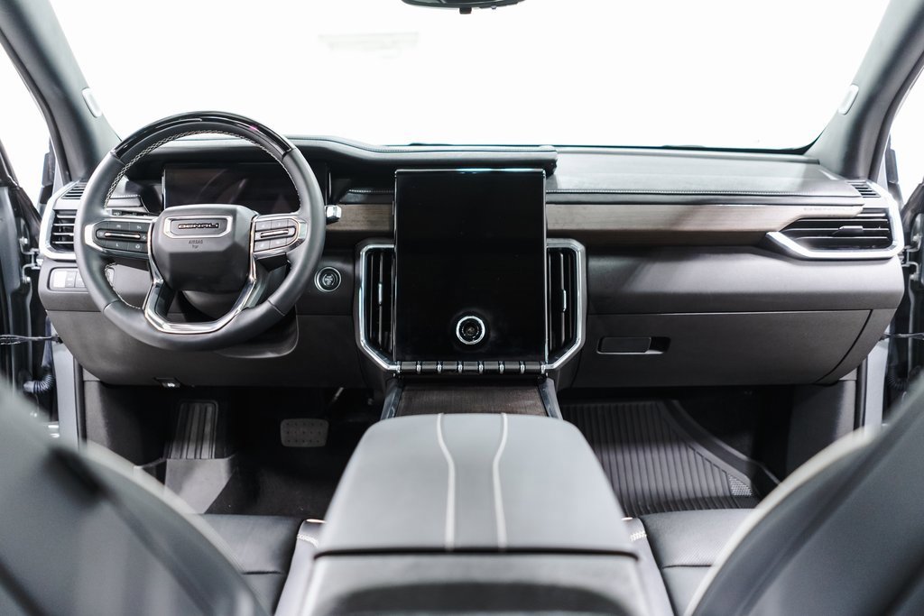 Used 2024 GMC Acadia Denali image 9