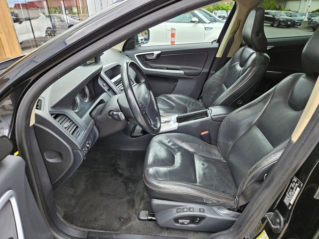 Used 2010 Volvo XC60 T6 AWD/4WD image 12