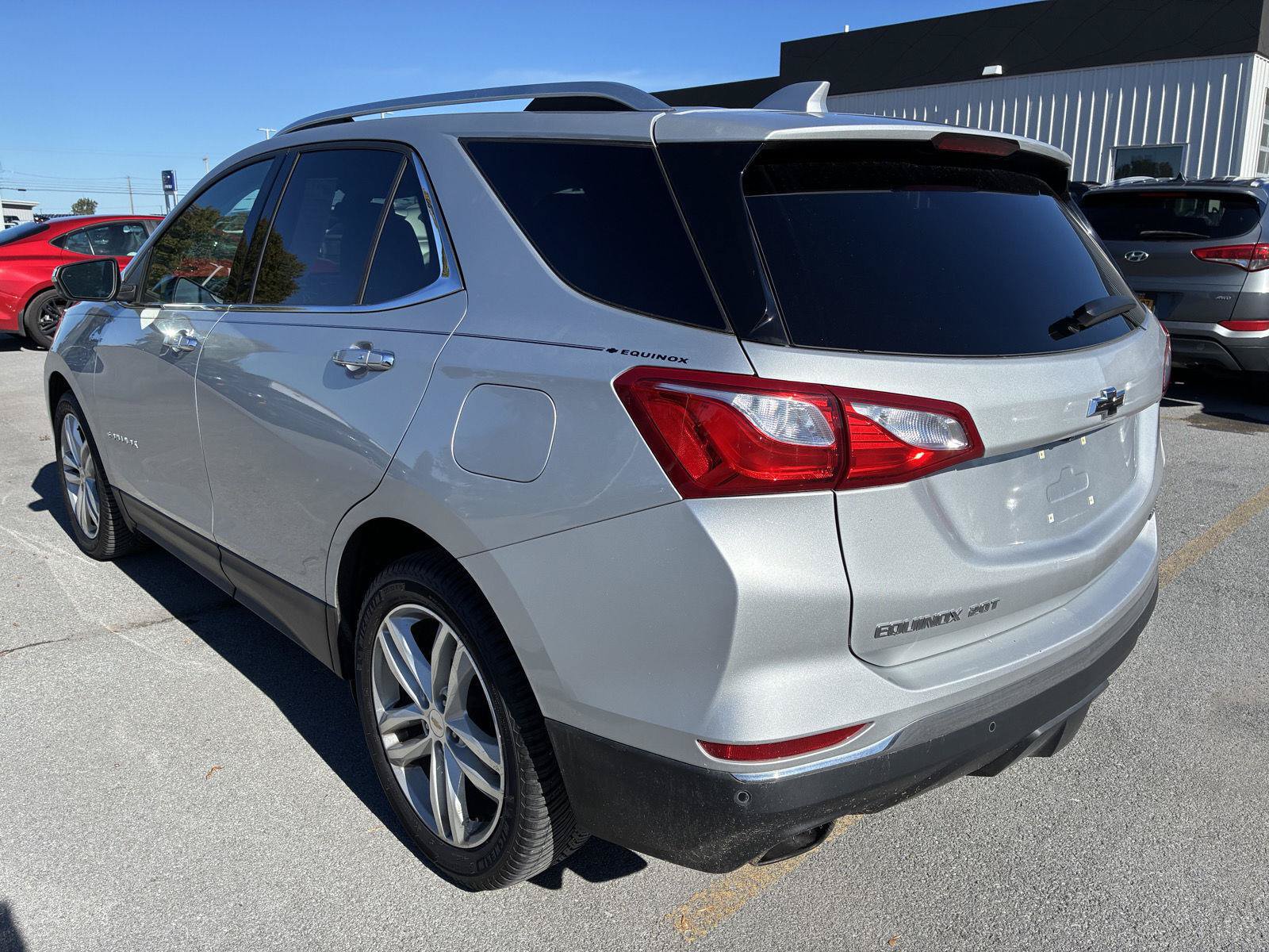 Used 2019 Chevrolet Equinox Premier FWD image 5
