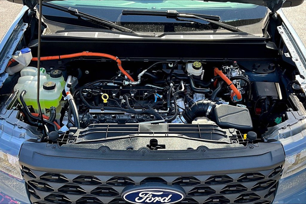 New 2026 Ford Maverick XLT w/ Equipment Group 301A AWD/4WD image 12
