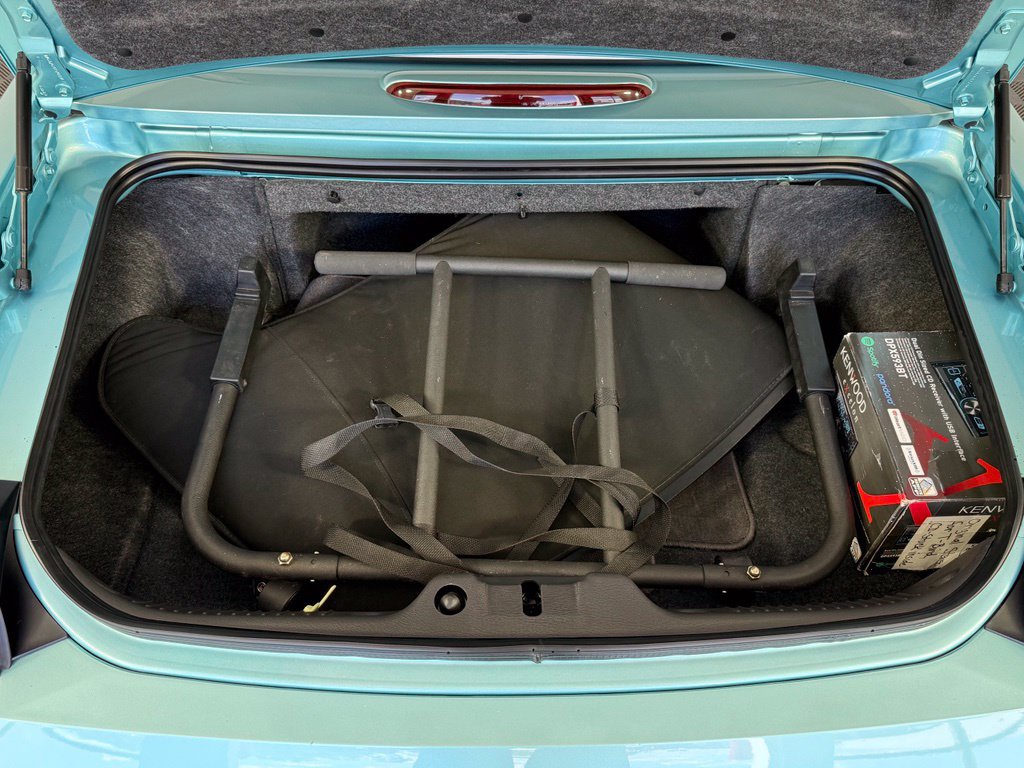 Used 2002 Ford Thunderbird RWD image 23