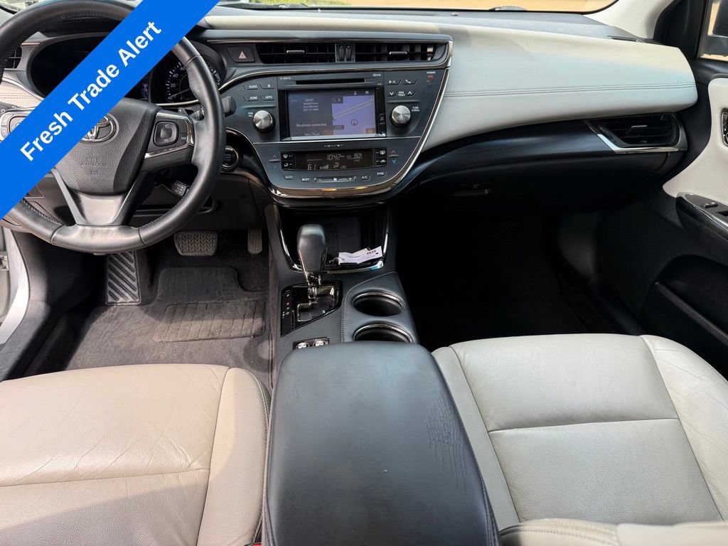 Used 2016 Toyota Avalon Touring FWD image 9