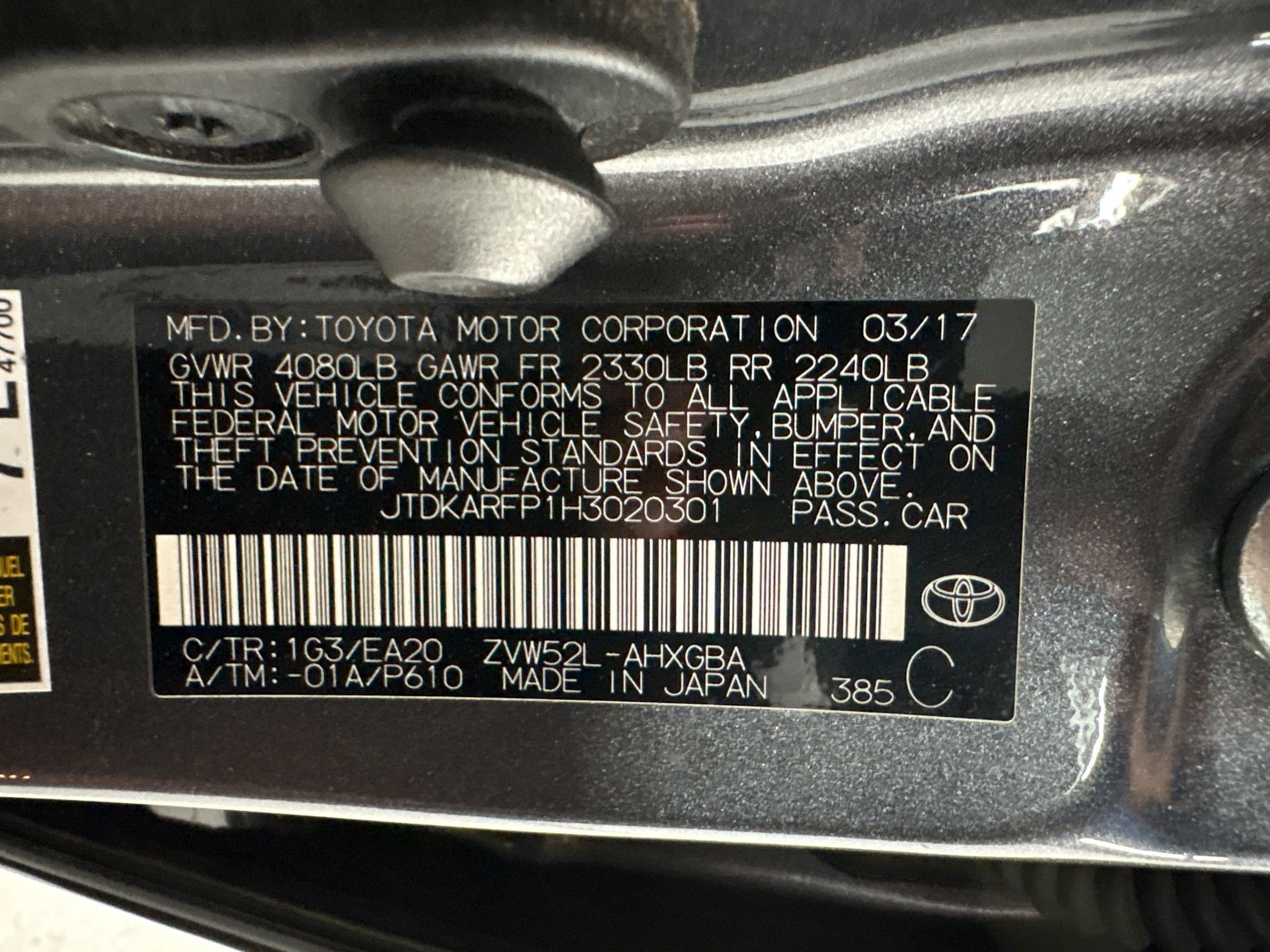 Used 2017 Toyota Prius Prime Advanced w/ Preferred Accessory Package FWD image 18