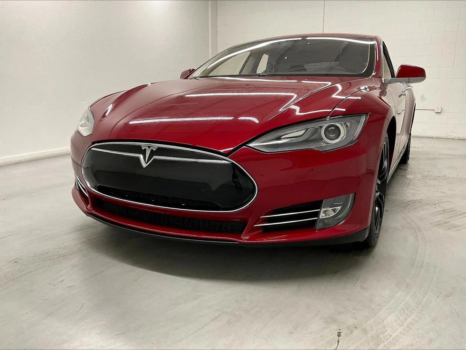 Used 2014 Tesla Model S 85 RWD image 47