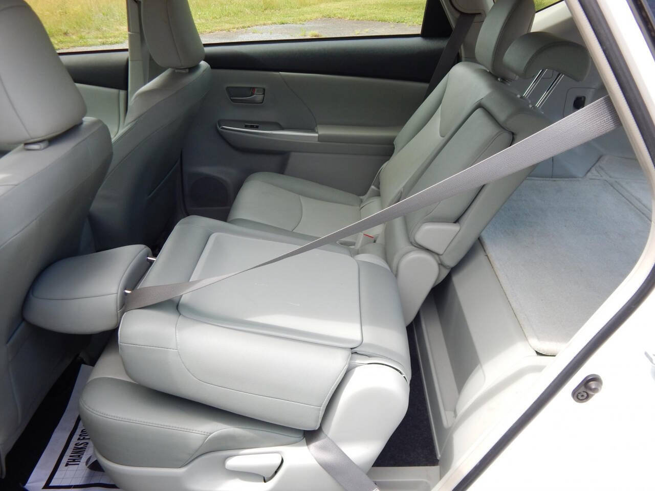 Used 2013 Toyota Prius V Five FWD image 11