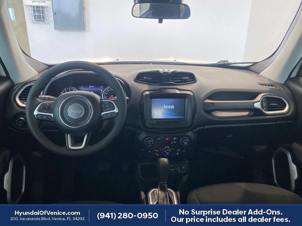 Used 2021 Jeep Renegade Latitude FWD image 26