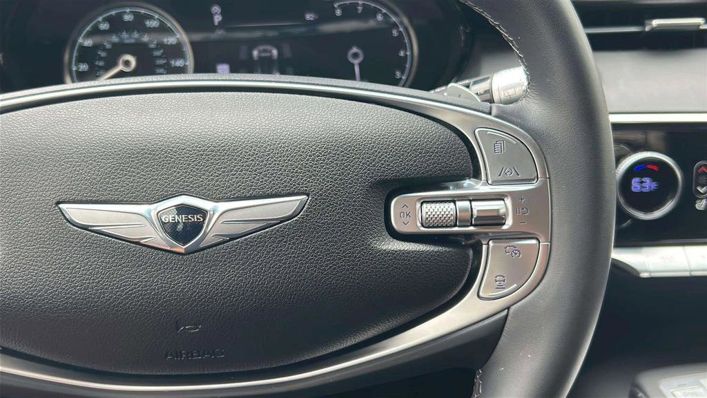 Used 2025 Genesis GV70 2.5T AWD/4WD image 13