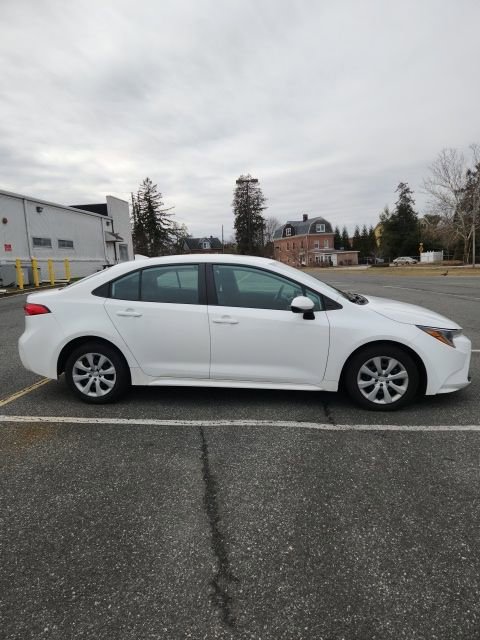 Used 2023 Toyota Corolla LE image 4