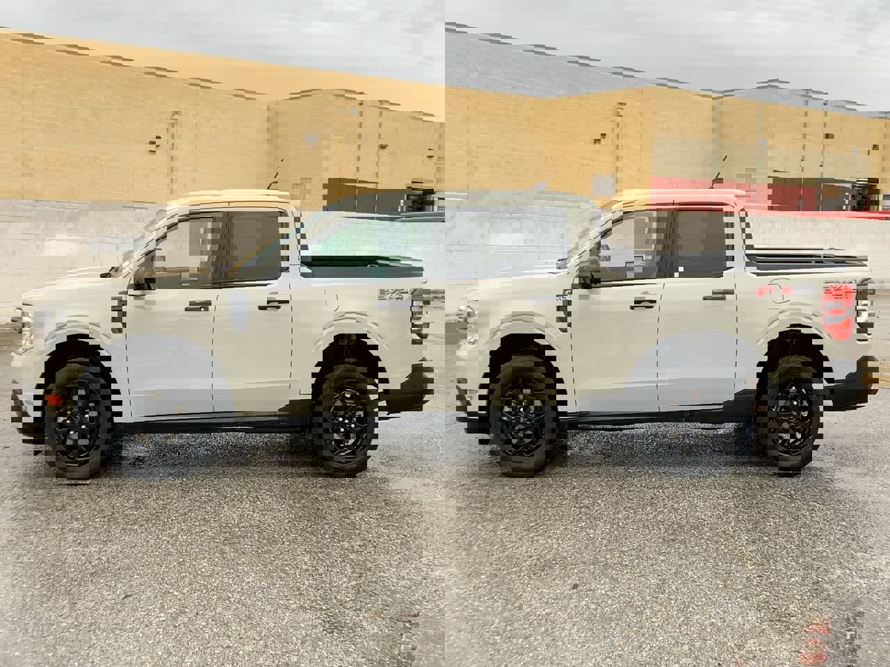 Used 2024 Ford Maverick XLT w/ XLT Luxury Package image 5