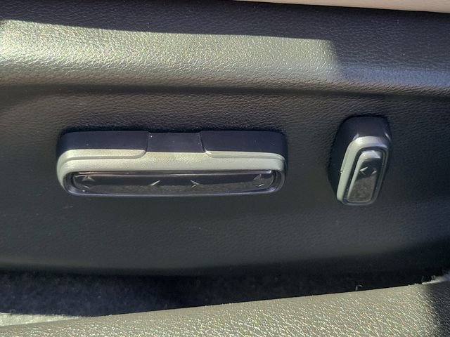 Used 2022 Honda Insight Touring image 17