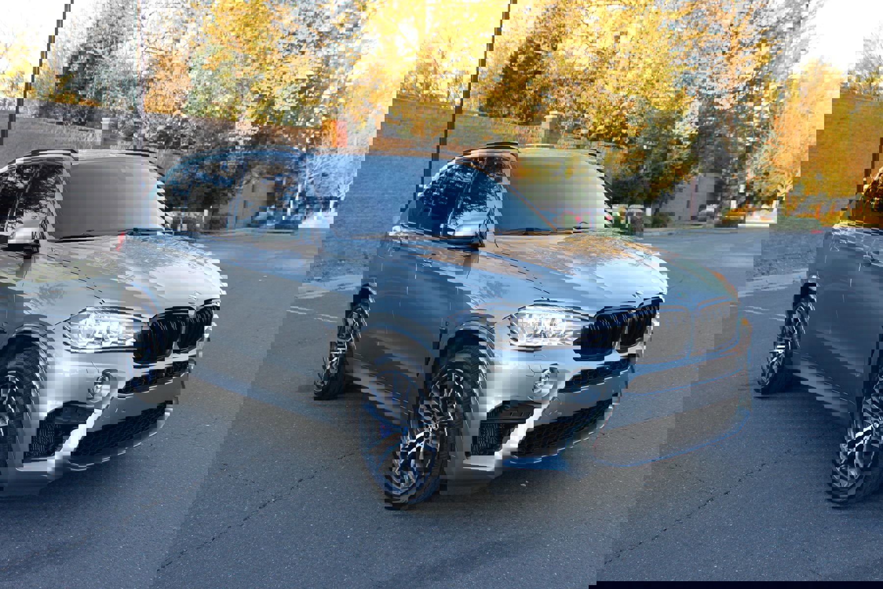 Used 2017 BMW X5 M image 1