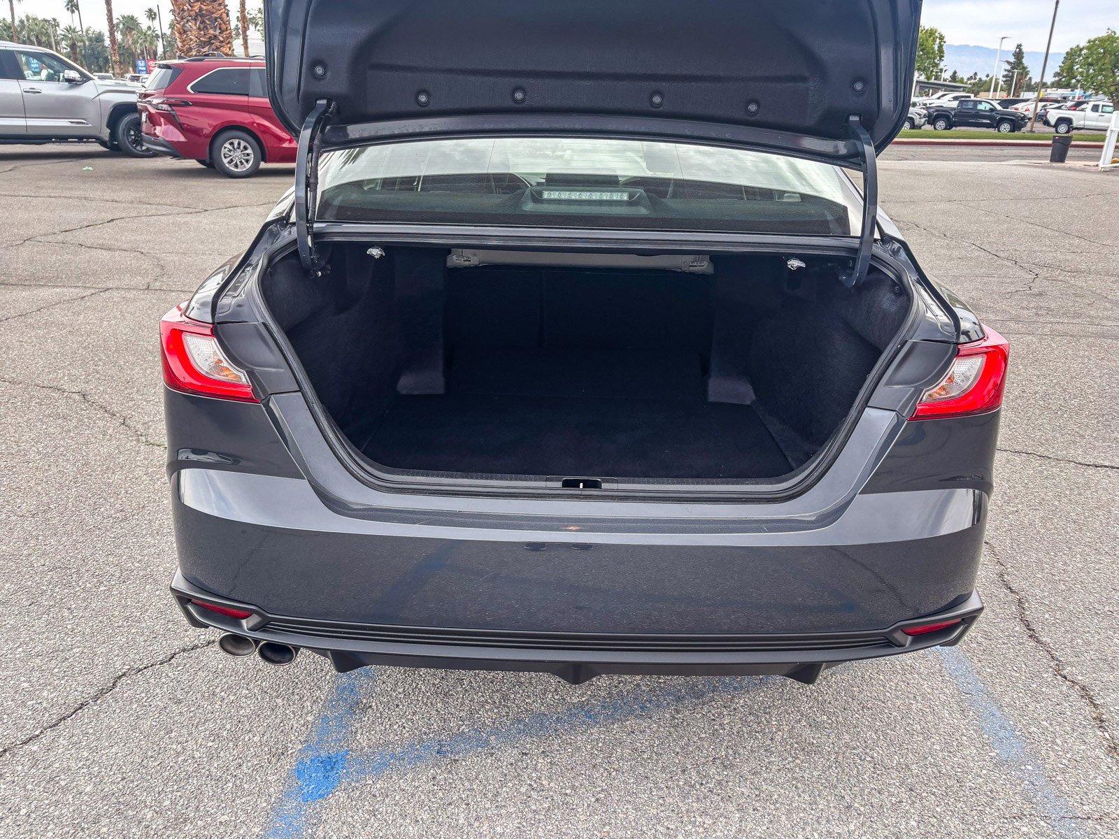 Certified 2025 Toyota Camry SE image 13