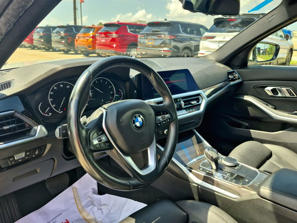 Used 2019 BMW 330i Sedan w/ Driving Assistance Package RWD image 15