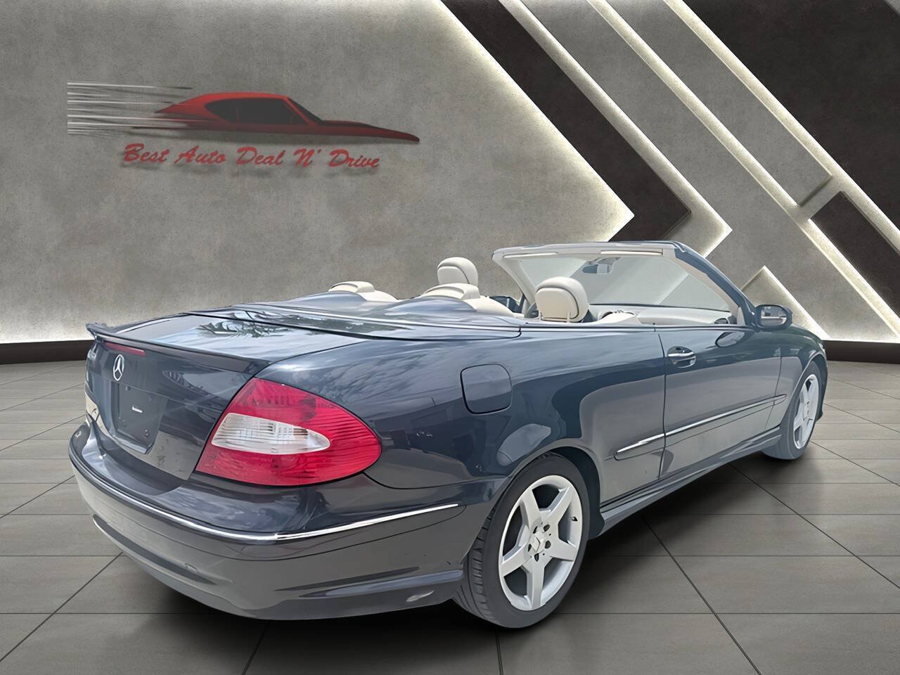 Used 2008 Mercedes-Benz CLK 350 Cabriolet w/ P2 Pkg image 8