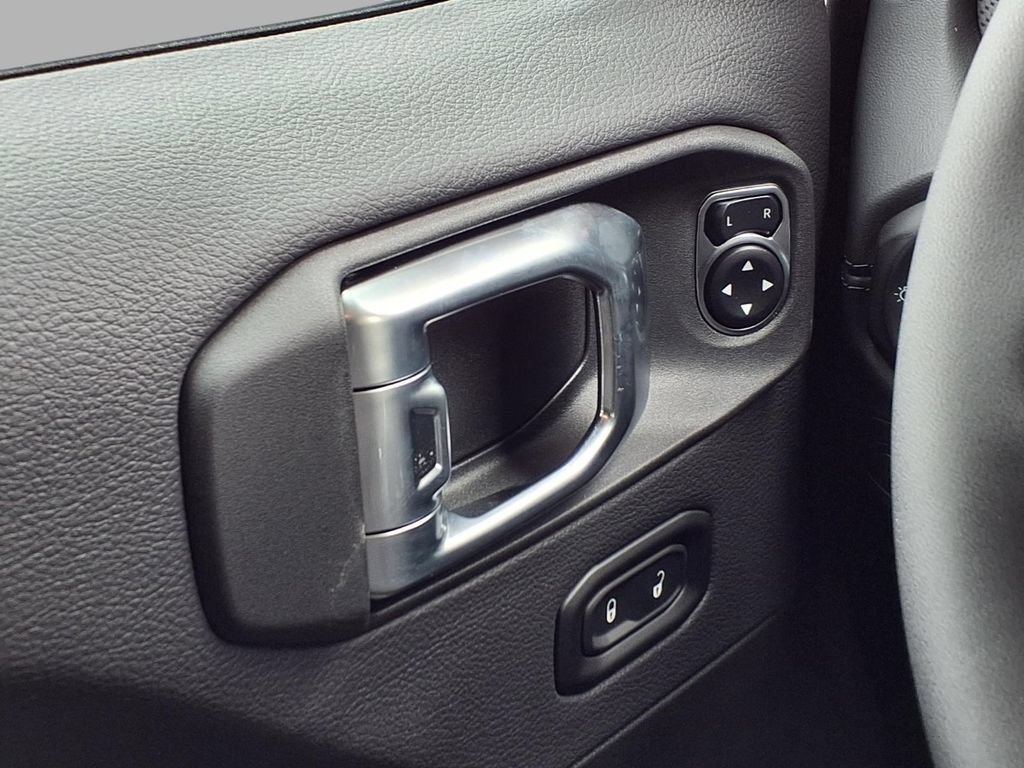 New 2026 Jeep Gladiator Sport AWD/4WD image 18