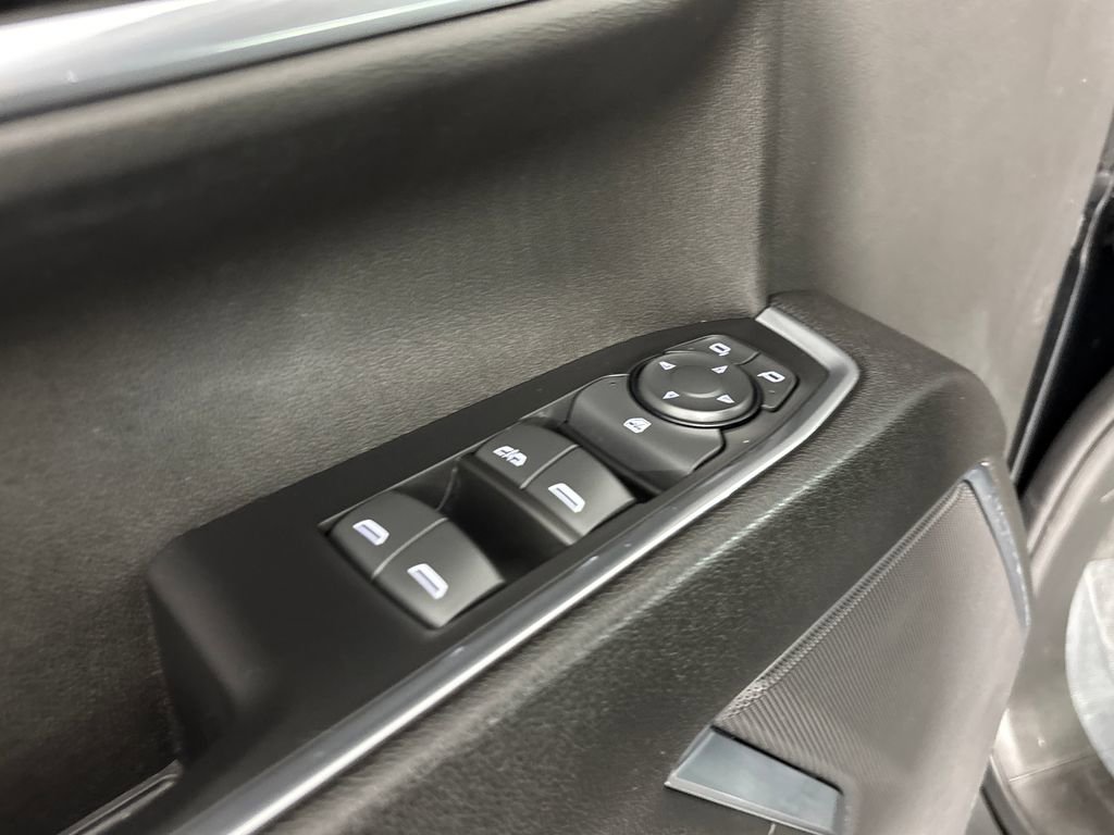 Used 2023 Chevrolet Silverado 1500 LT image 10
