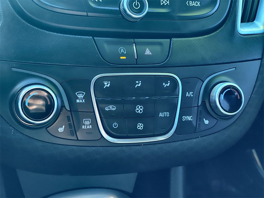 Used 2024 Chevrolet Malibu LT image 22