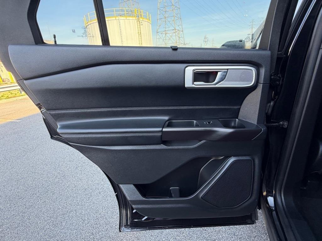 Used 2020 Ford Explorer Limited AWD/4WD image 28