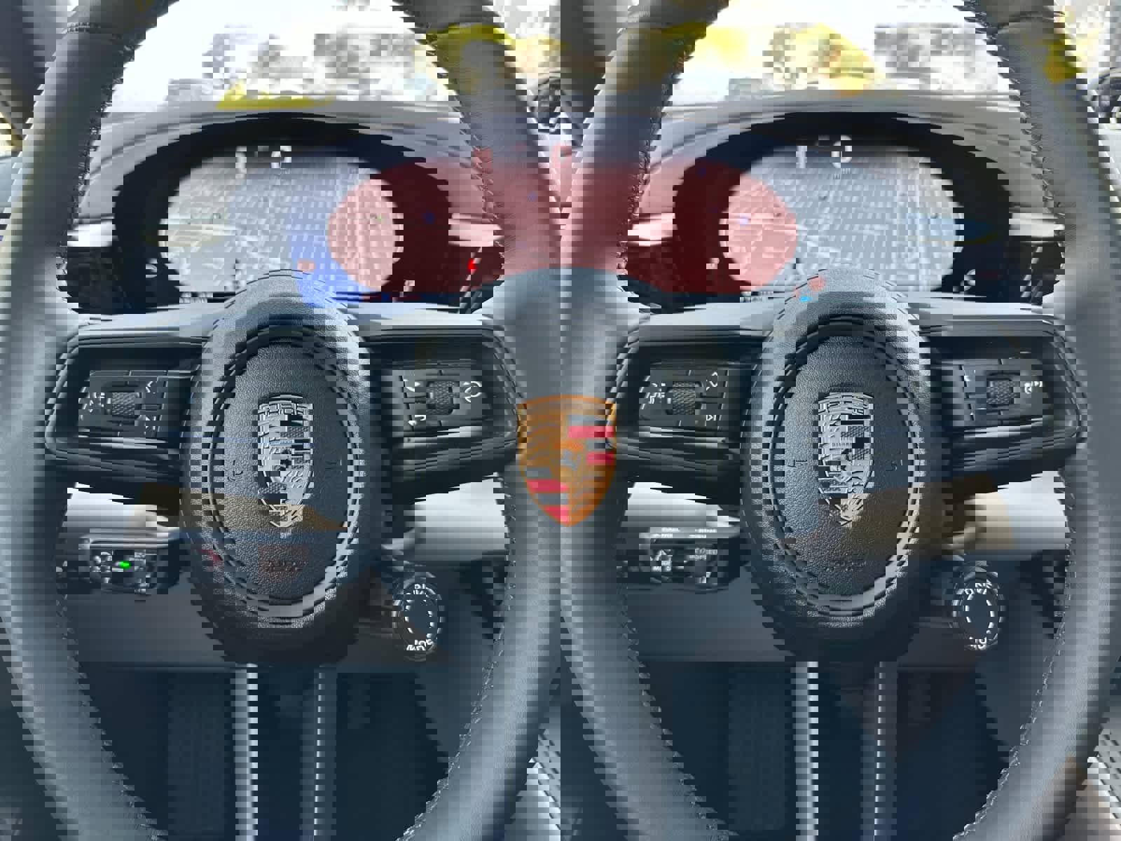 New 2025 Porsche Macan 4 Electric image 26