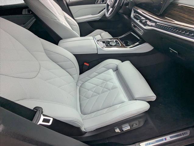 Used 2026 BMW X5 xDrive40i w/ M Sport Package AWD/4WD image 22