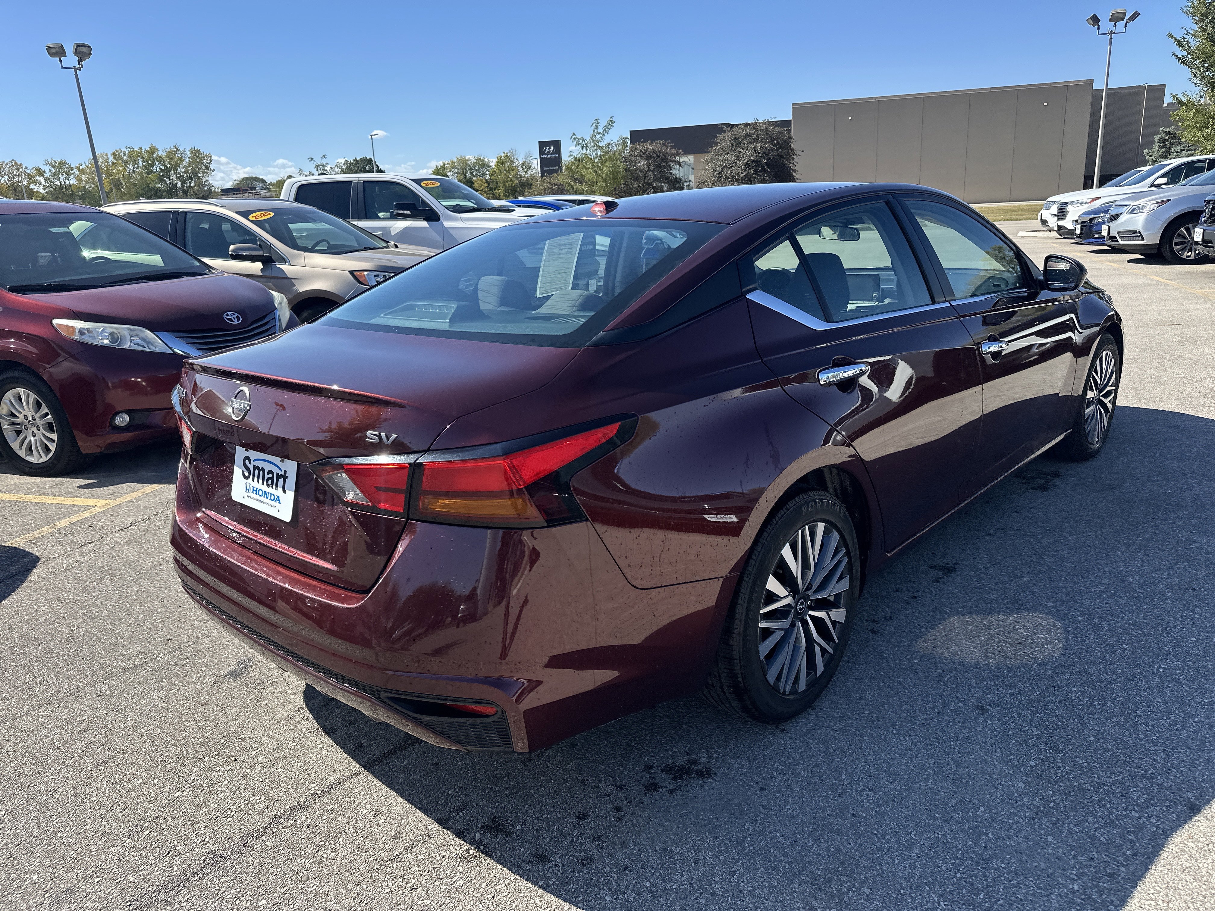 Used 2023 Nissan Altima 2.5 SV image 5