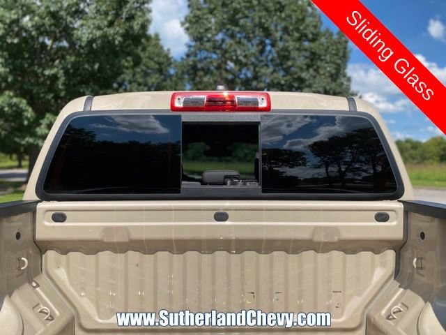 Used 2024 Chevrolet Colorado Z71 w/ LPO, Dark Essentials Package AWD/4WD image 15