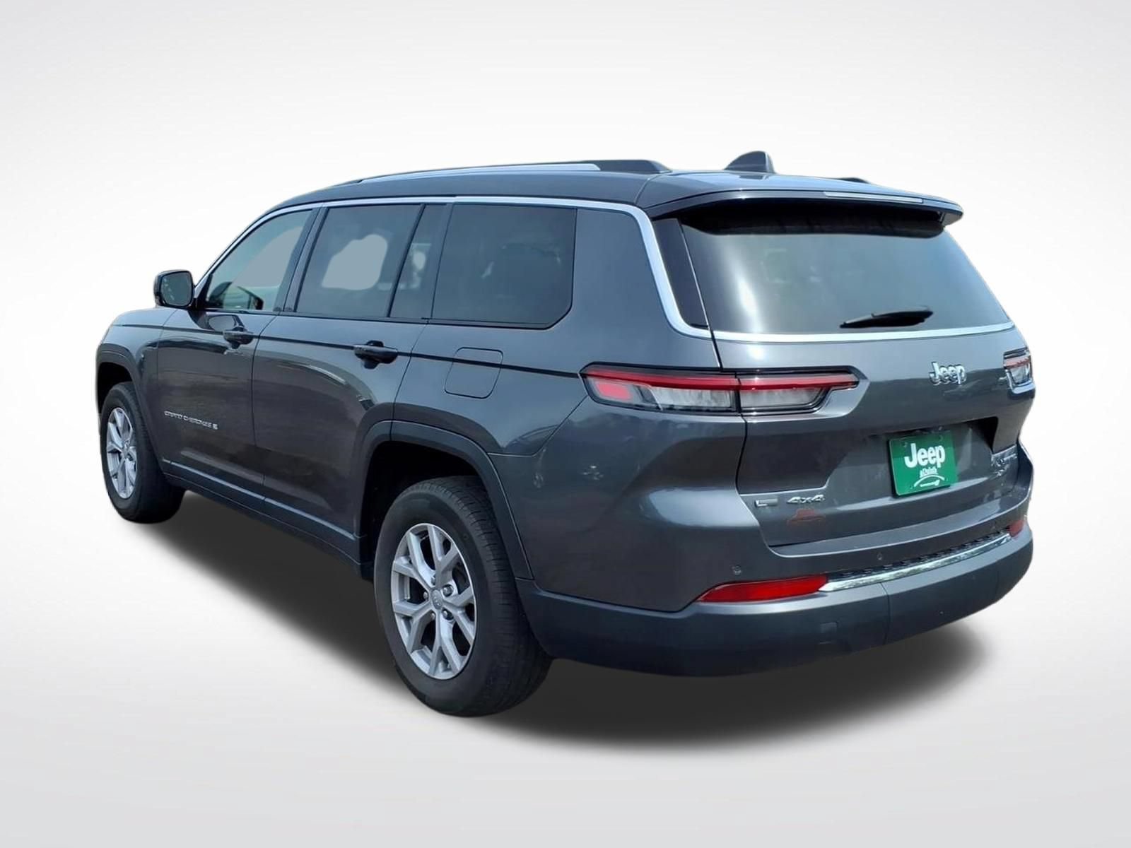 Used 2022 Jeep Grand Cherokee L Limited AWD/4WD image 3
